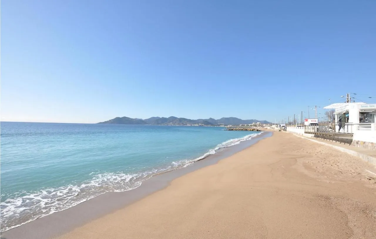Amazing Apartment In Cannes With Wifi