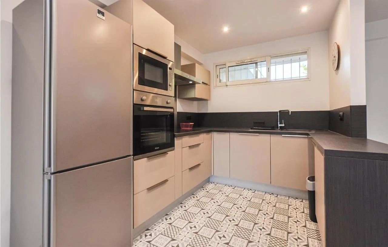 Amazing Apartment In Cannes With Wifi Frankrike